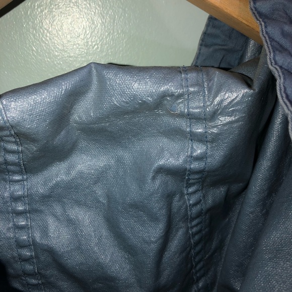 Light blue wind breaker - Picture 5 of 5